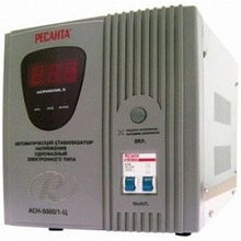 Ресанта АСН-5 000/1-Ц 63/6/6 Стабилизатор {220В±8%, Габариты 340х220х230, Вес 13 кг}